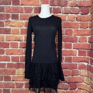 Theory Women's Archan Ivy Lace Black Long Sleeve Dress Size Small
New NWT